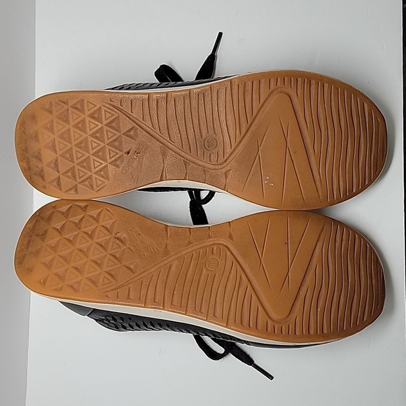 Dansko Charlie Black Leather Perforated Lace Up Sneaker Support EU 38 US 7.5 - Picture 16 of 16